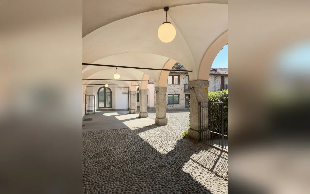 Esterni di Nido Nel Borgo, Esine (Lombardia) (foto 1)